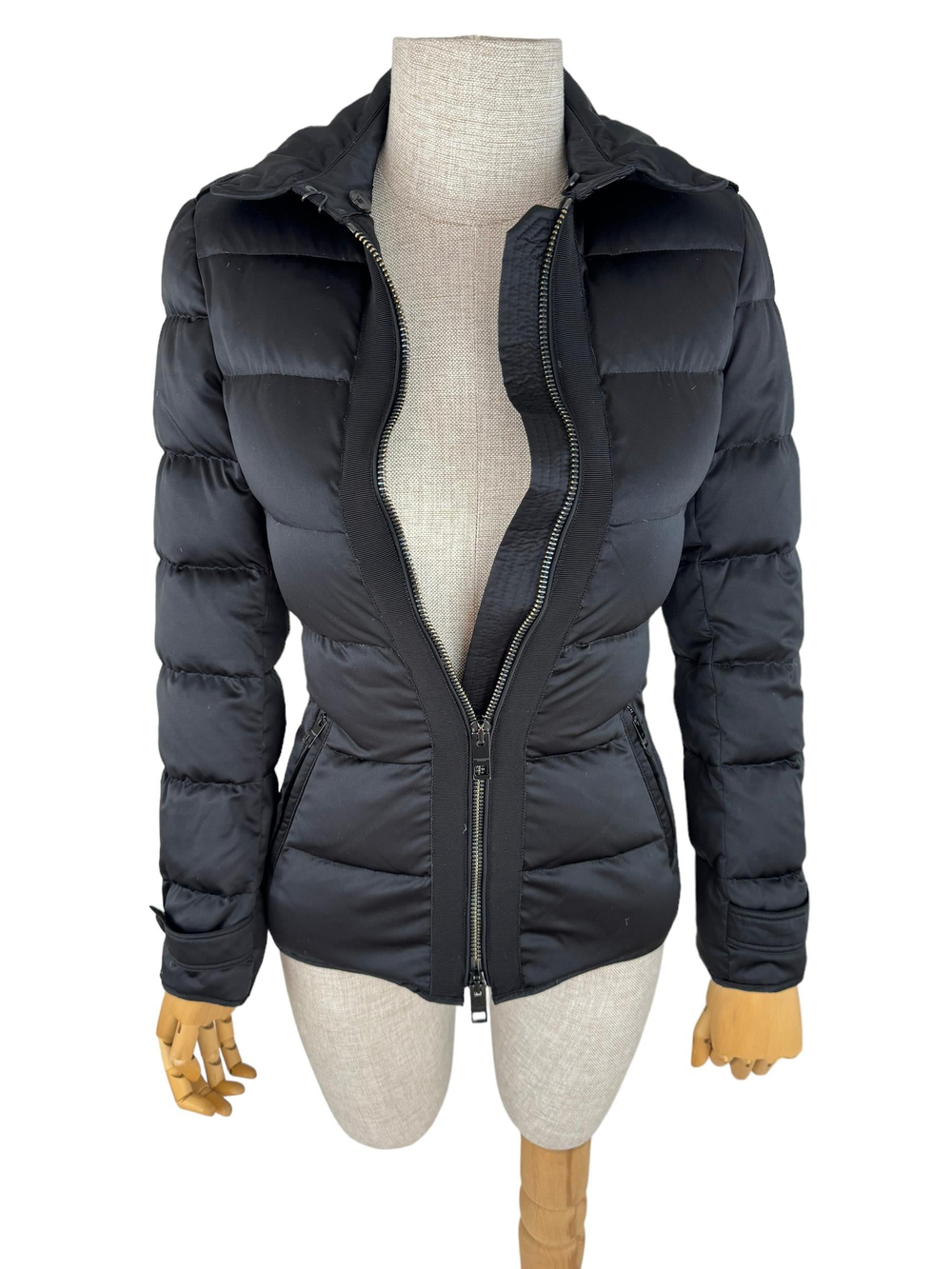 BURBERRY BLACK PUFFER JACKET