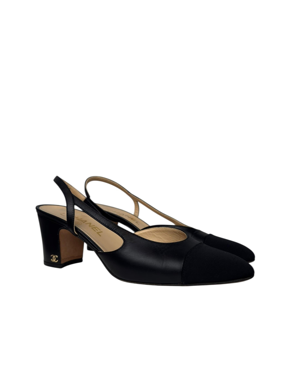 CHANEL BLACK LEATHER SLINGBACK