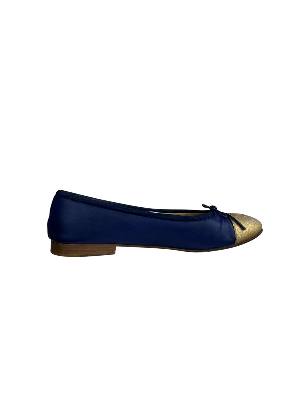 CHANEL NAVY GOLD BALLET FLATS