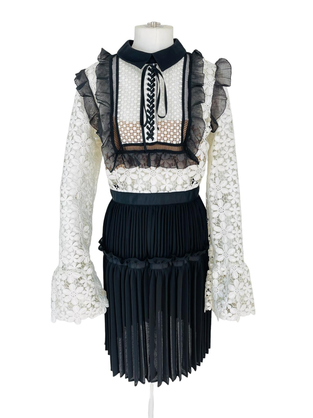 LACE DRESS
