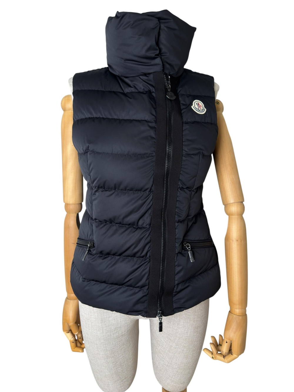 MONCLER BLACK LABAS  PUFFER GILET 