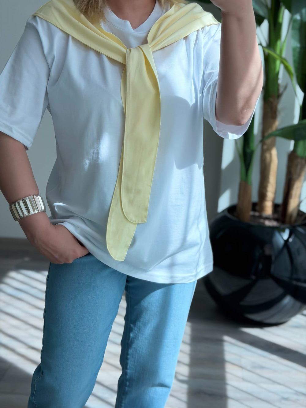 Atkı Detaylı Tshirt Sarı