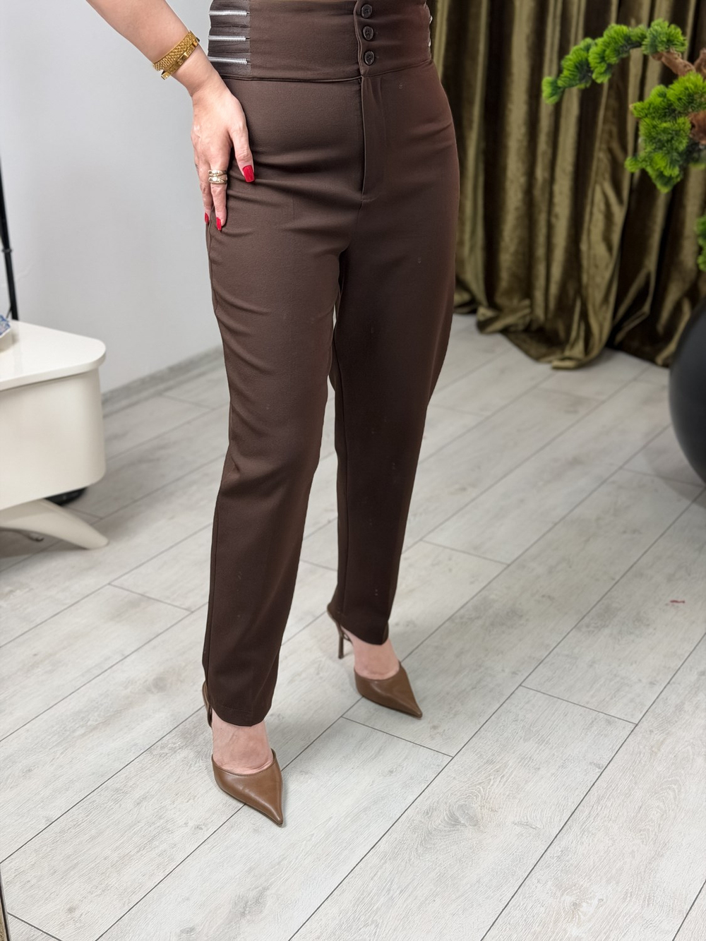 Bel Detaylı Kumaş Pantolon KAHVE