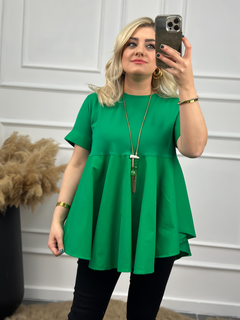 Bisiklet Yaka Yırtmaçlı Poplin Detaylı Tasarım Tshirt YEŞİL