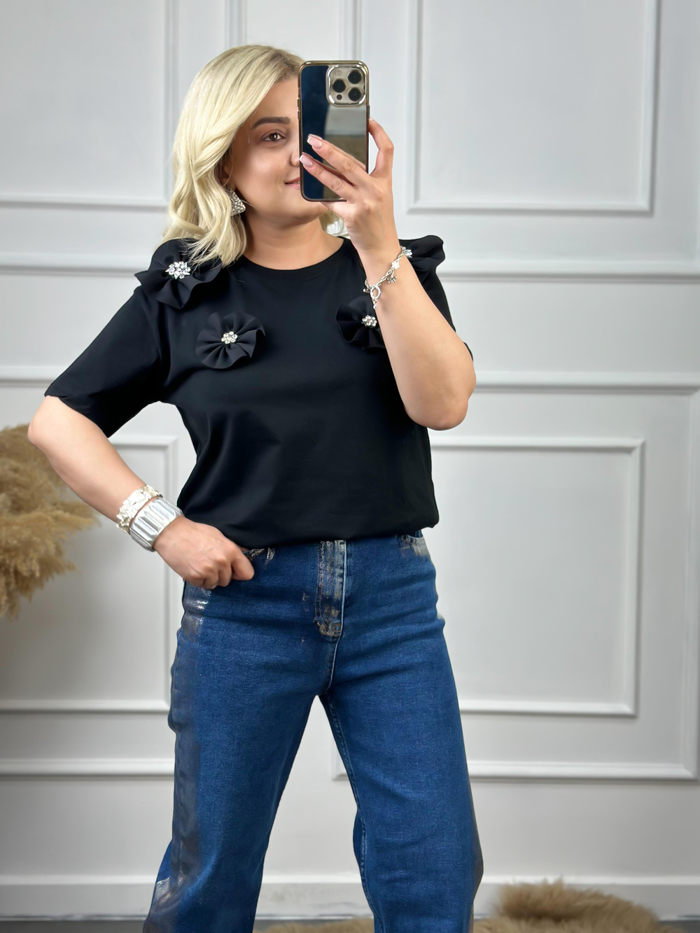 Çiçekli Taşlı Tshirt SİYAH
