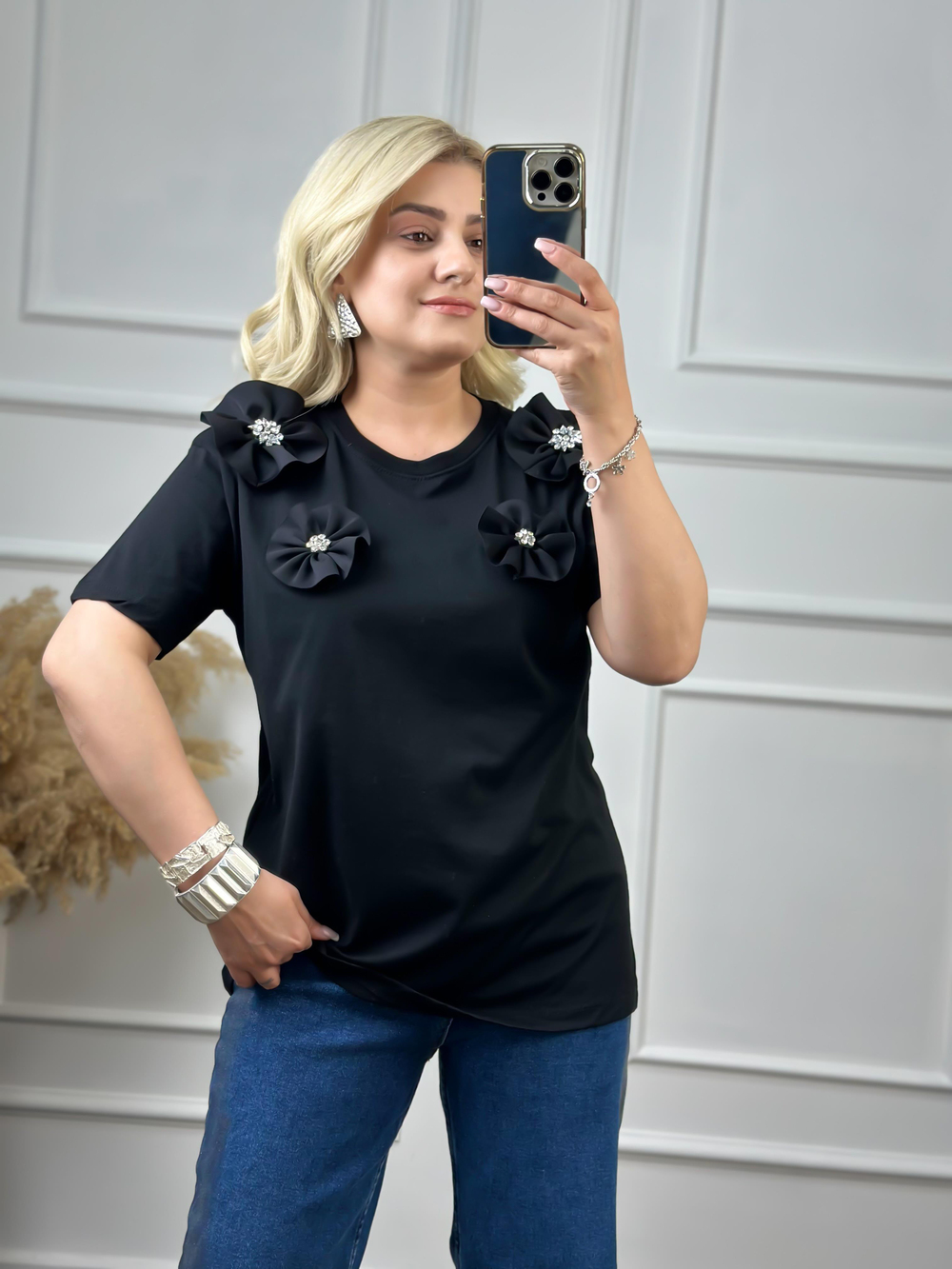 Çiçekli Taşlı Tshirt SİYAH