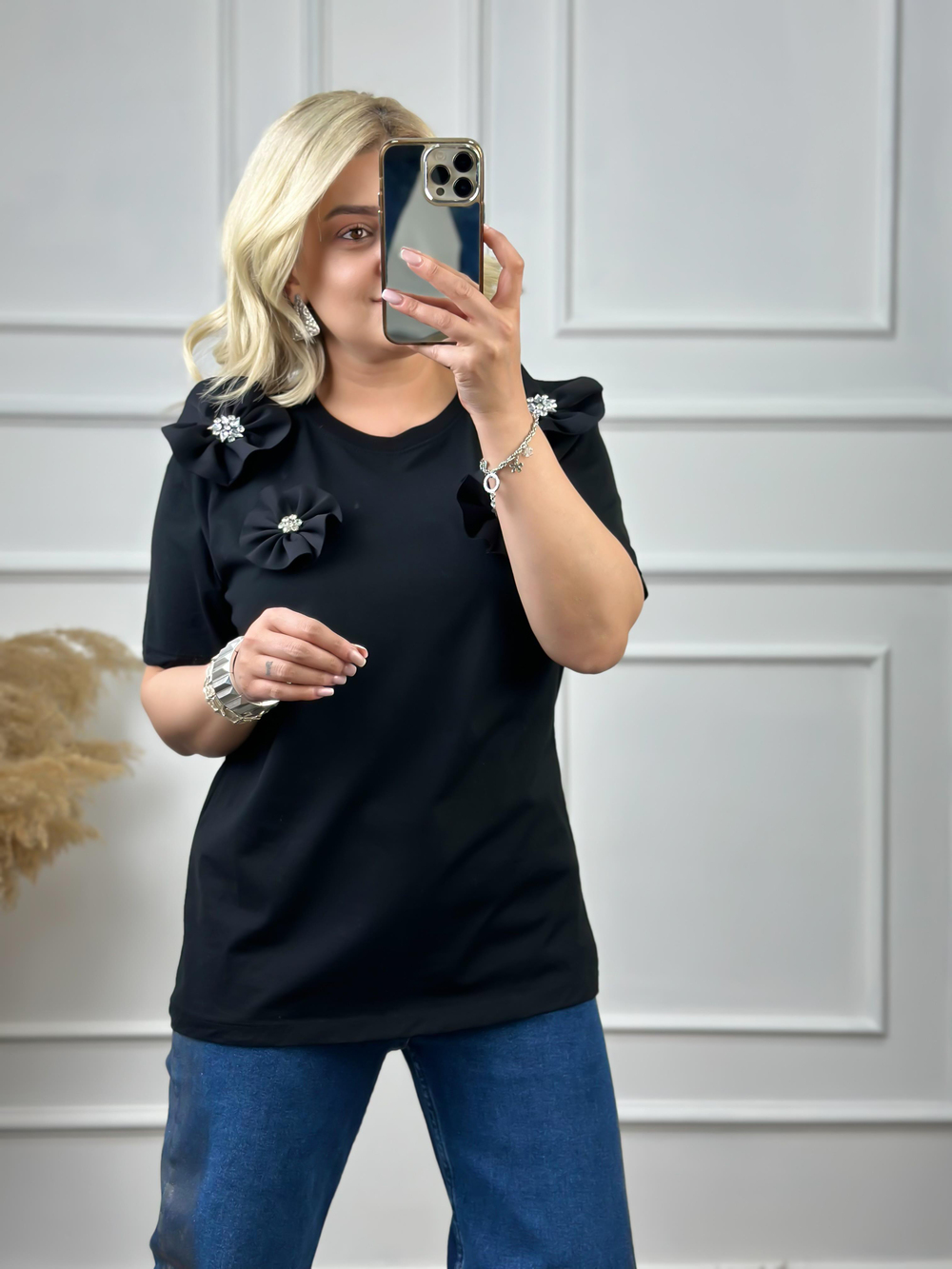 Çiçekli Taşlı Tshirt SİYAH