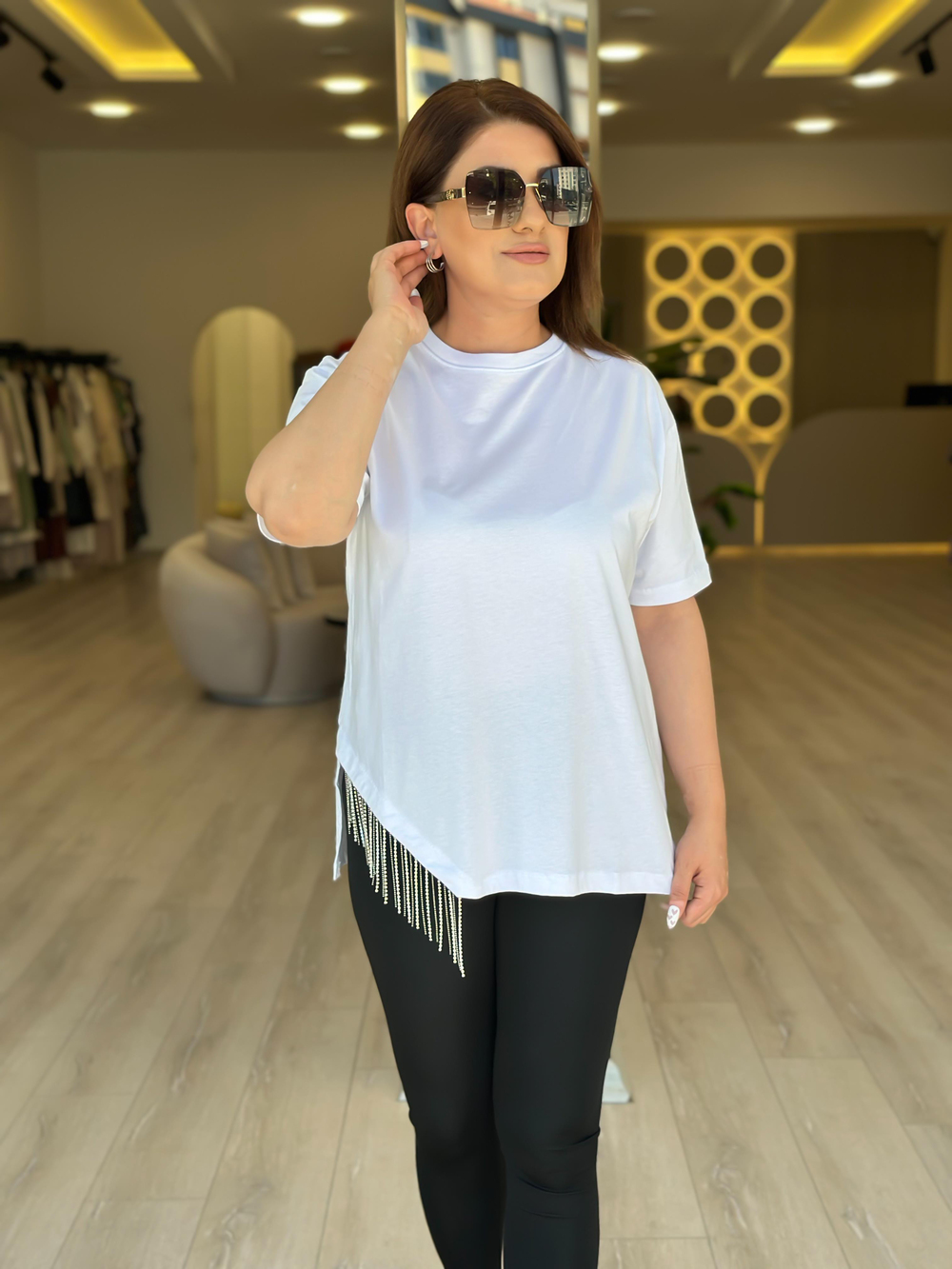 Eteği Taşlı Asimetrik Tshirt BEYAZ