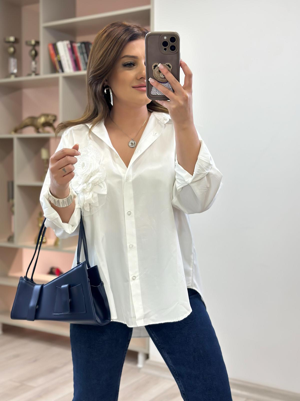 Gül Detaylı Oversize Gömlek EKRU