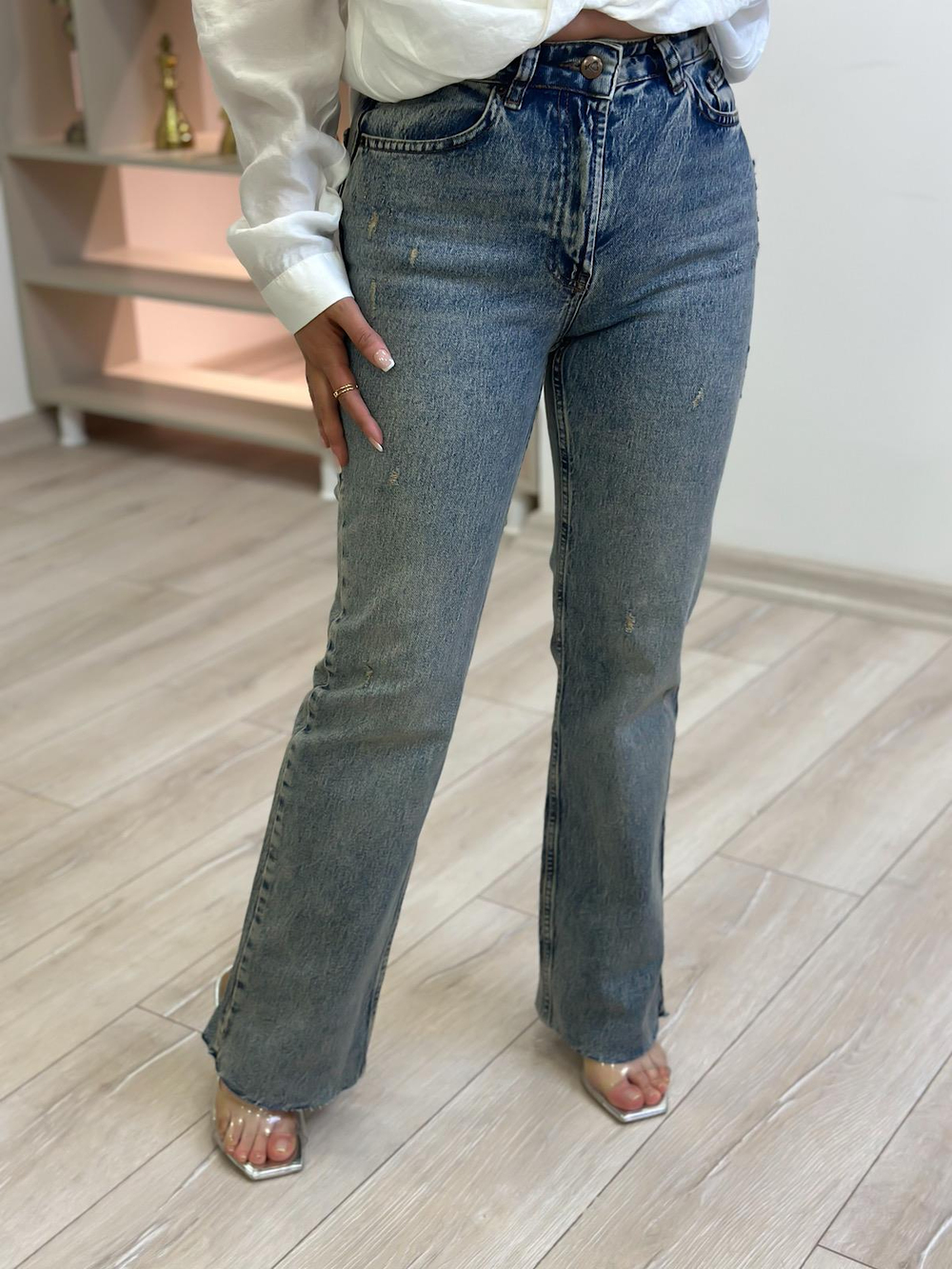 Kesik Paça Straight Fit Jean TAŞLANMIŞ MAVİ