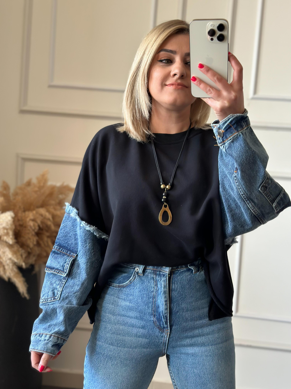 Kolları Kot Detaylı Sweatshirt SİYAH