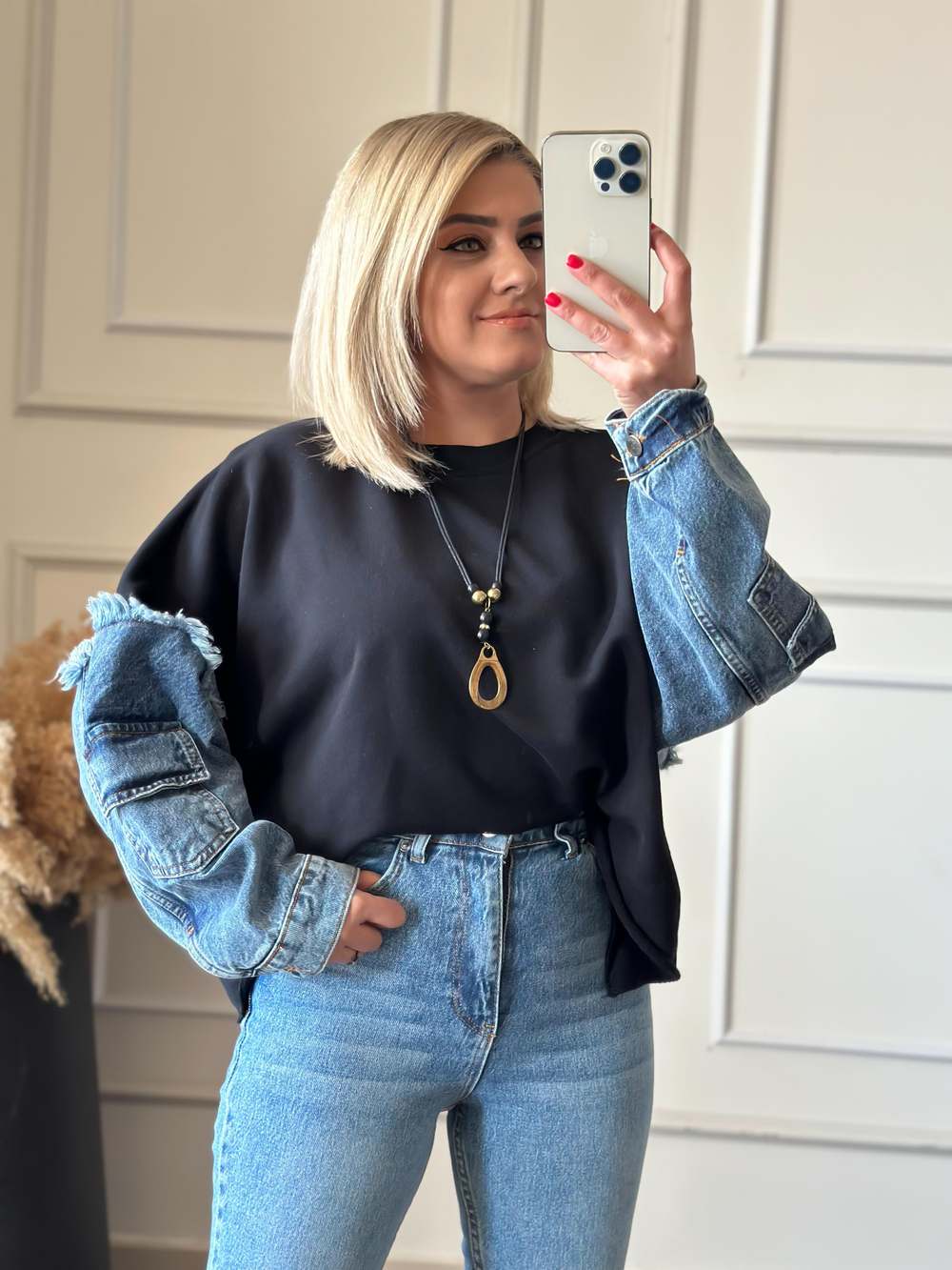 Kolları Kot Detaylı Sweatshirt SİYAH
