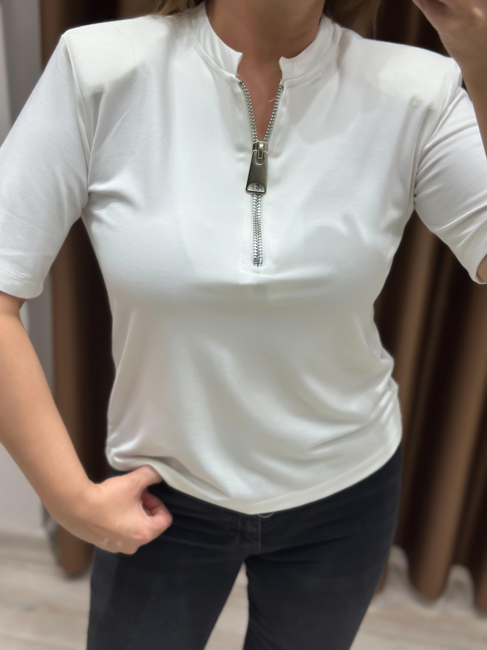 Omuzları Vatkalı Fermuar Detay Tshirt EKRU