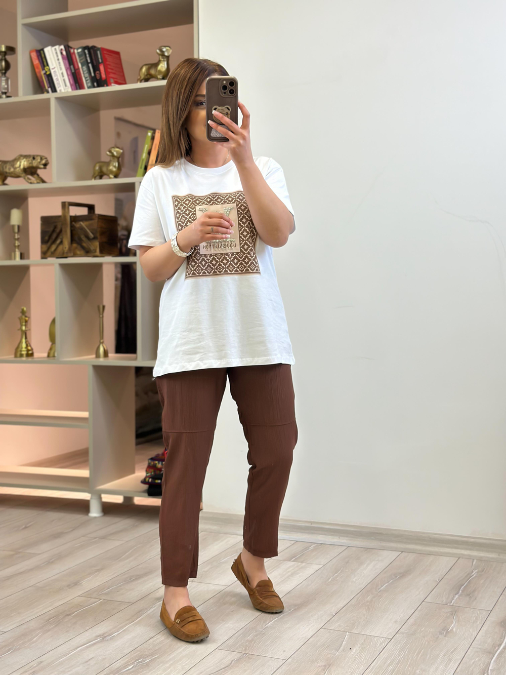 Orjinal Marka Taş Detaylı Tshirt BEYAZ