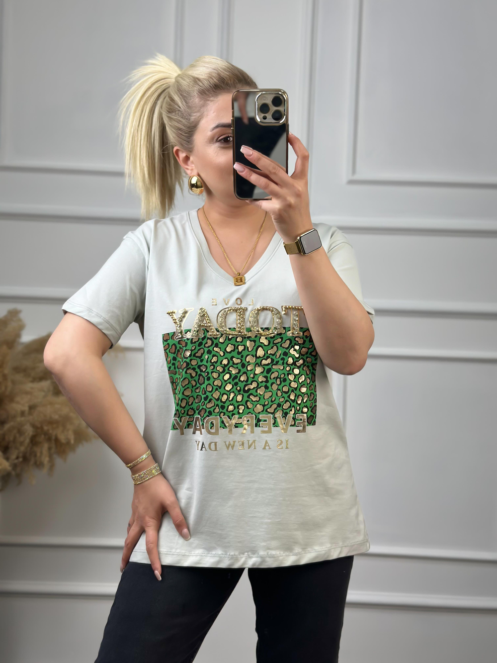 Today V Yaka Taşlı Tshirt Mint