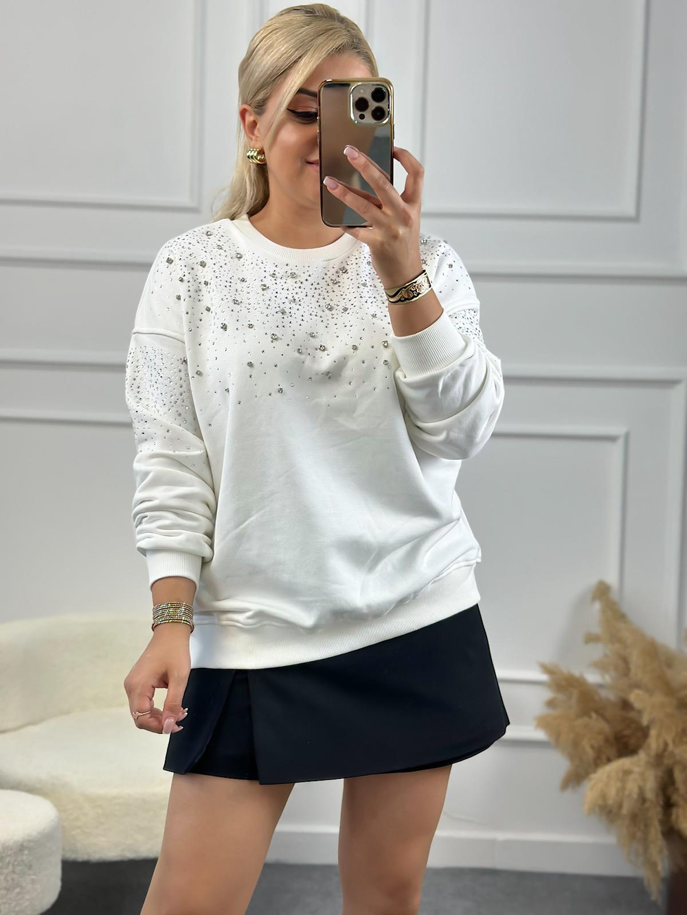 Yaka Kısmı Taş Detaylı Sweatshirt BEYAZ