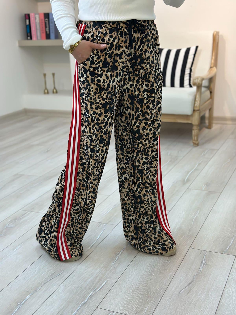 Yanları Şerit Detaylı Leopar Pantolon KAHVE
