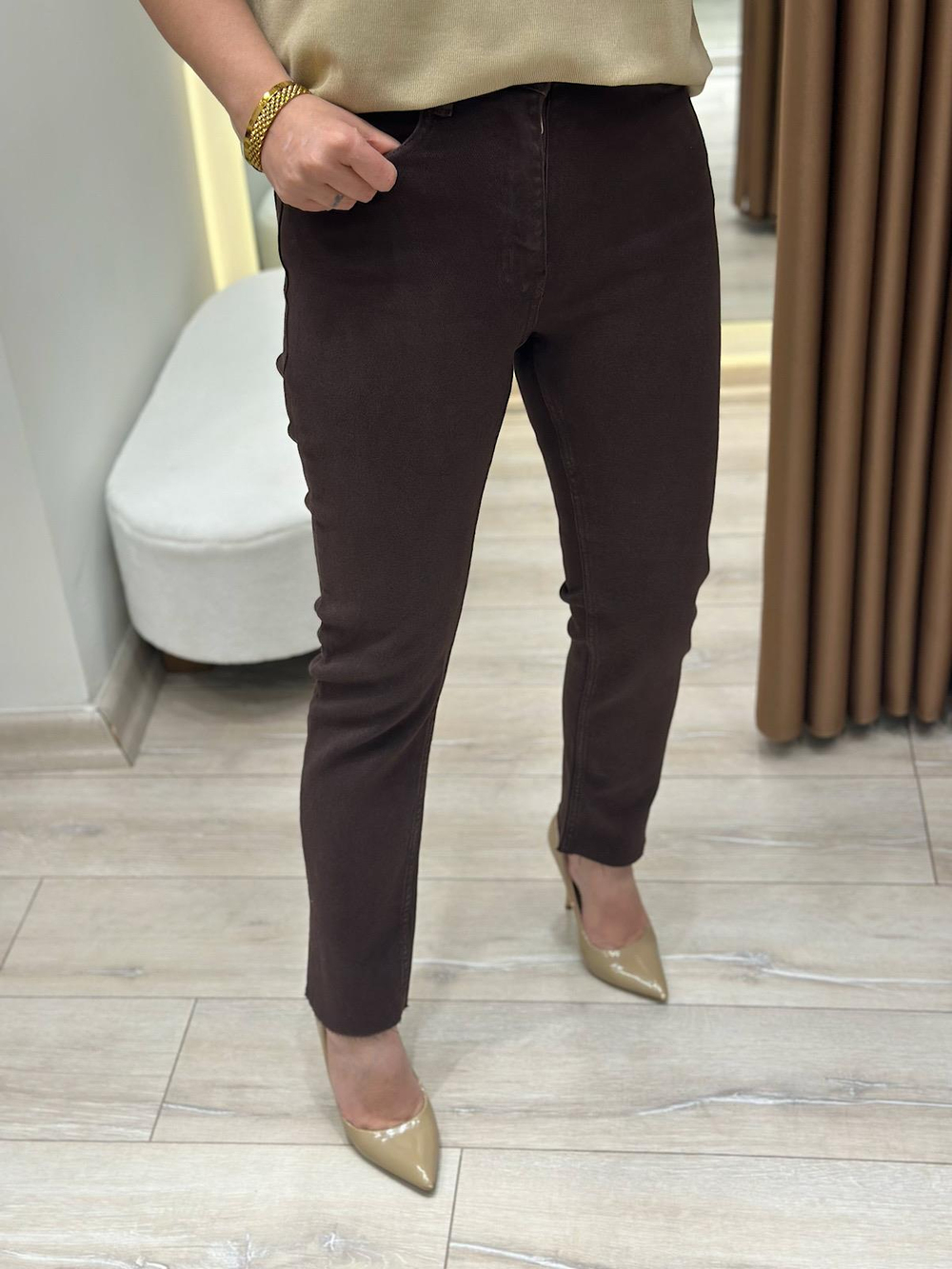 Yüksek Bel Likralı Toparlayıcı Paçası Kesik Fit Mom Jean KAHVE