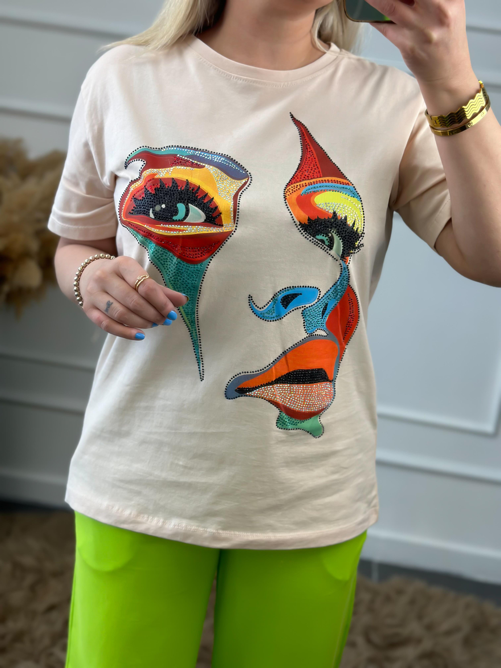 Yüz Baskılı Taş İşlemeli Bisiklet Yaka Tshirt BEJ