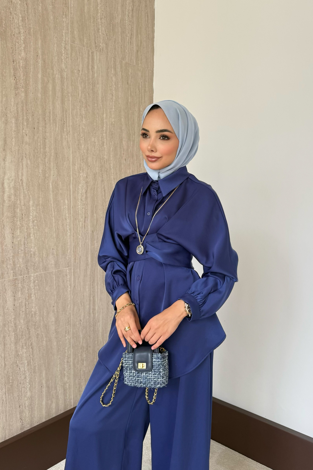 Belden Bağlamalı Saten Takım - Saks