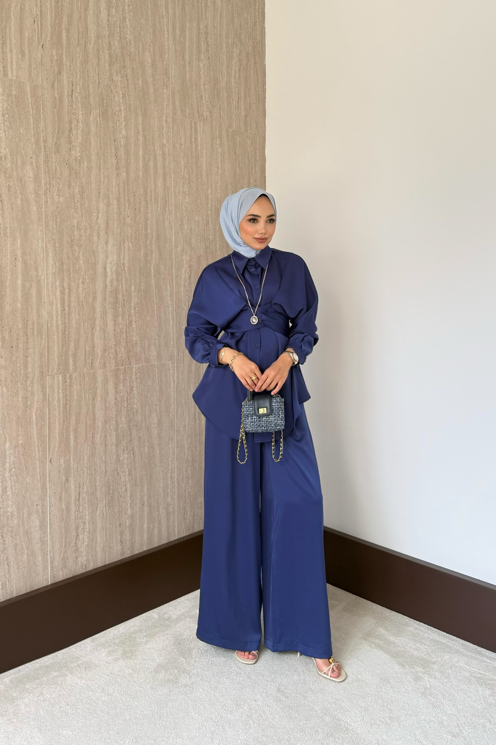 Belden Bağlamalı Saten Takım - Saks