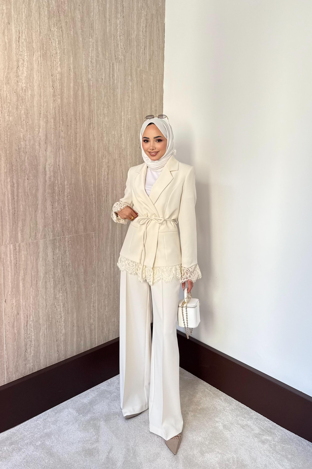 Dantelli Blazer Ceketli Pantolonlu Takım - Bej