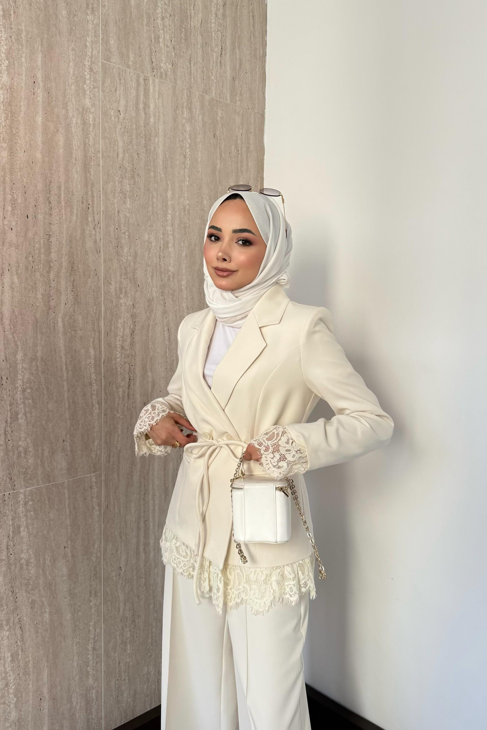 Dantelli Blazer Ceketli Pantolonlu Takım - Bej