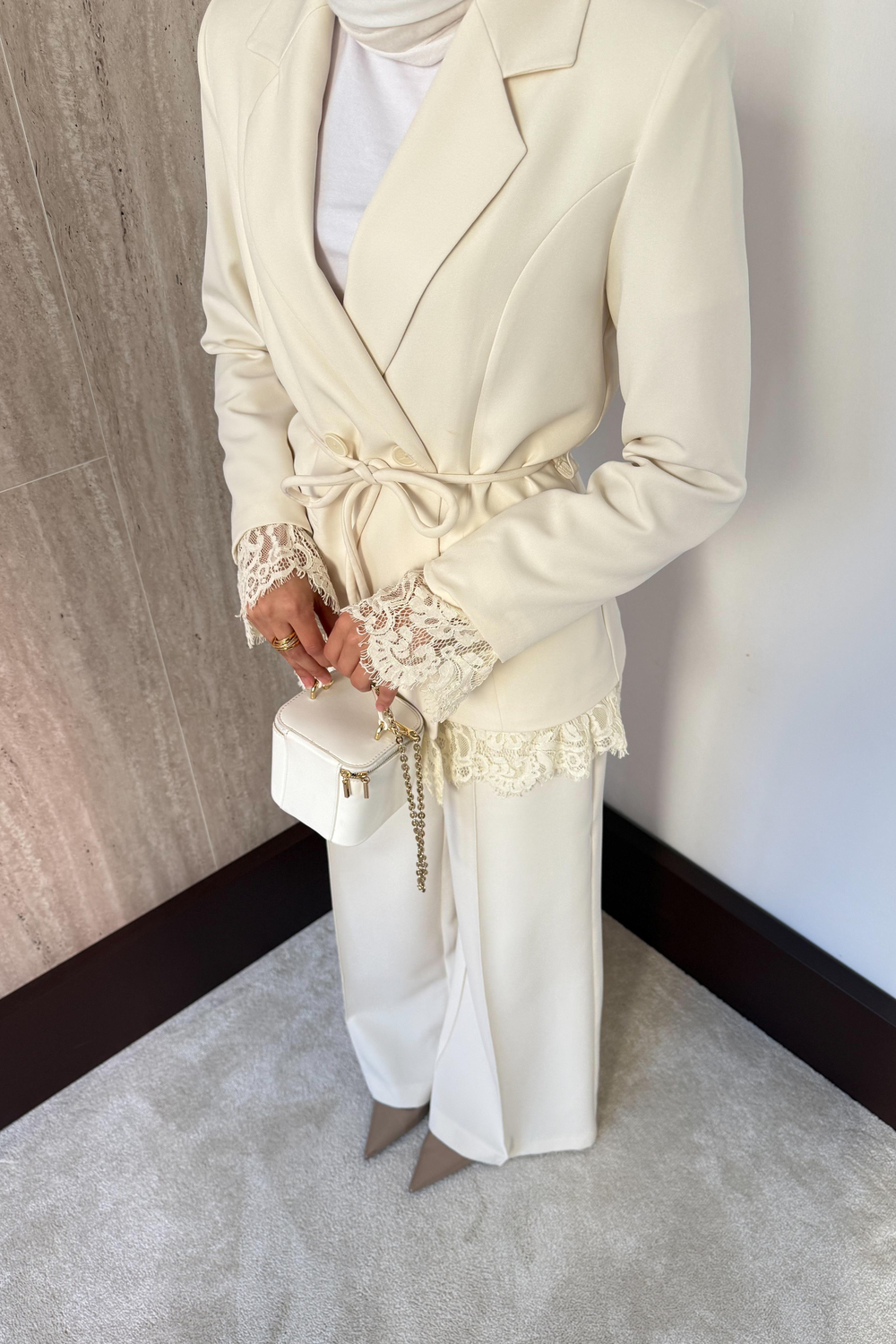 Dantelli Blazer Ceketli Pantolonlu Takım - Bej