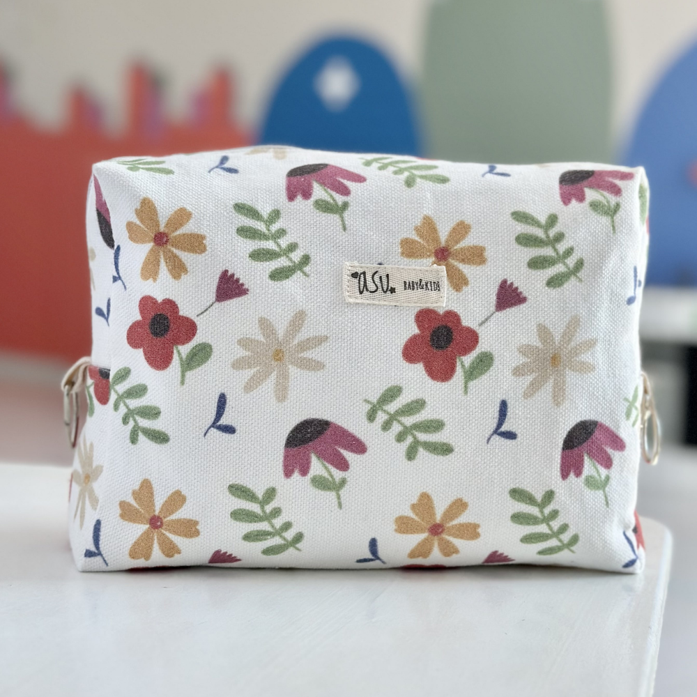 Asu Baby Flower Garden Sıvı Geçirmez Çanta