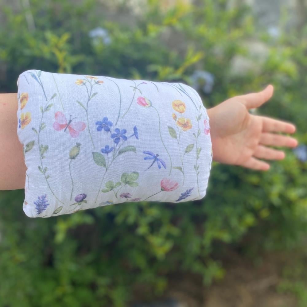 Münü Design Müslin Emzirme Yastığı Çiçek