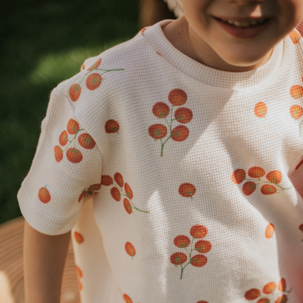 Kiraz Kids Domates Desenli Tshirt Pötikare Desenli Şort %100 Pamuklu Yazlık Takım