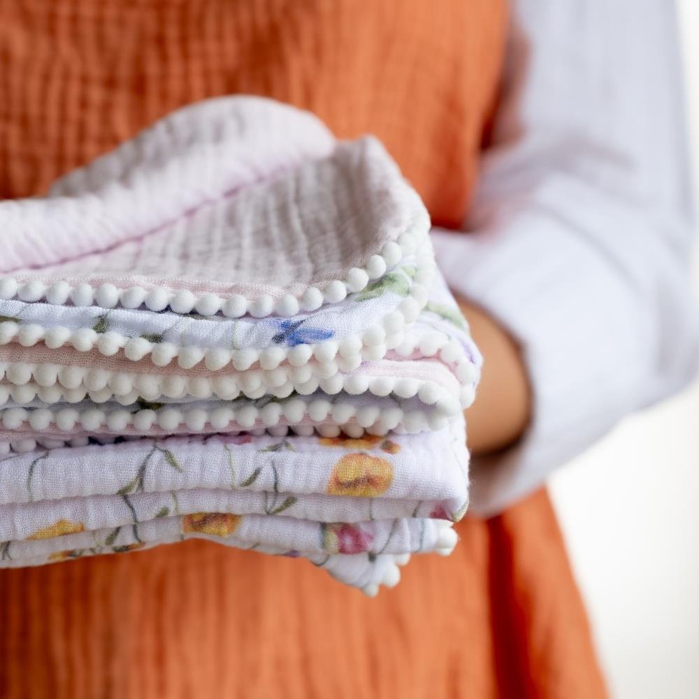 Münü Design Müslin Ponponlu Bebek Battaniyesi Çiçek