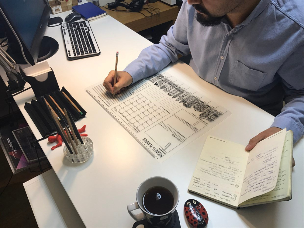 Akademi Çocuk Funny Mat Çalışma Masam Business Planer Yetişkin