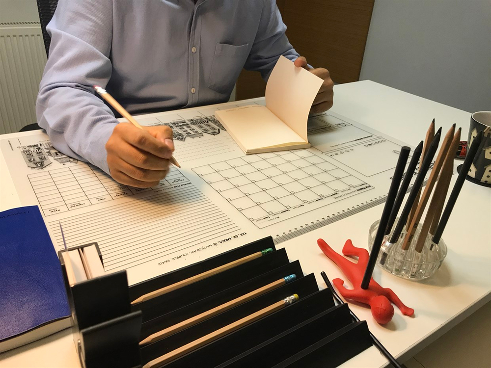 Akademi Çocuk Funny Mat Çalışma Masam Business Planer Yetişkin