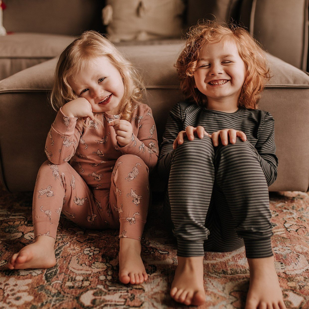 Antebies Çizgili Uzun Kollu Pijama Takımı Koyu Gri