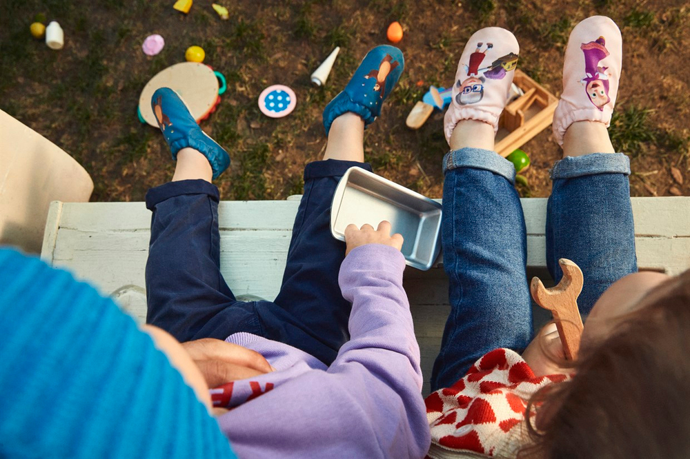 Baby on the Go Masha & Dasha Patik