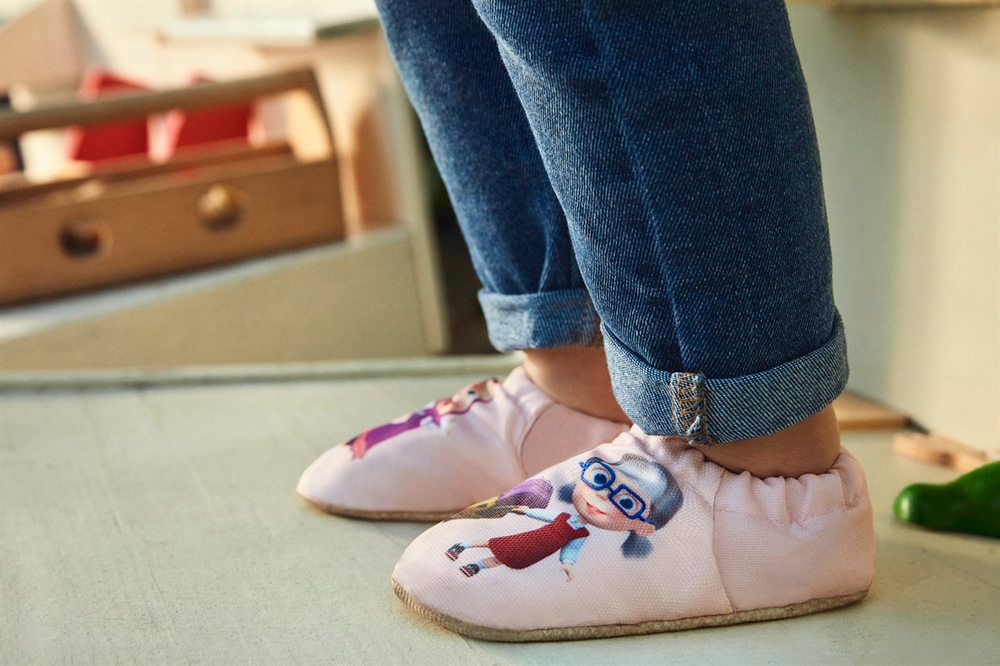 Baby on the Go Masha & Dasha Patik