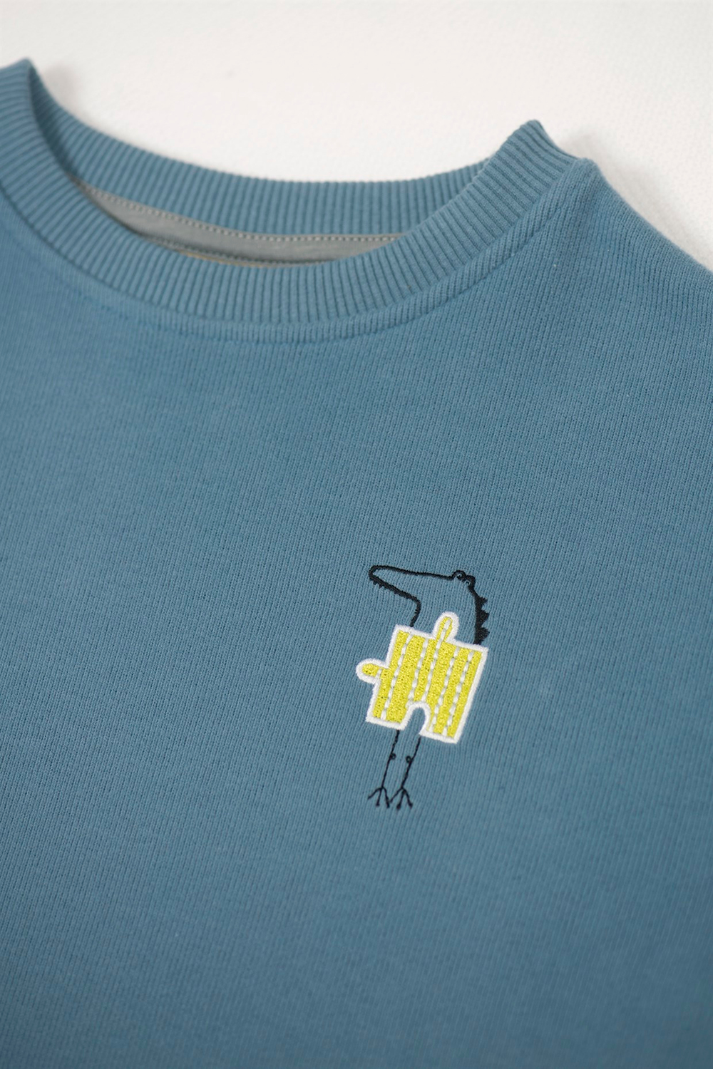 Beetle Beez - Catch The Puzzle Sweatshirt Light Blue