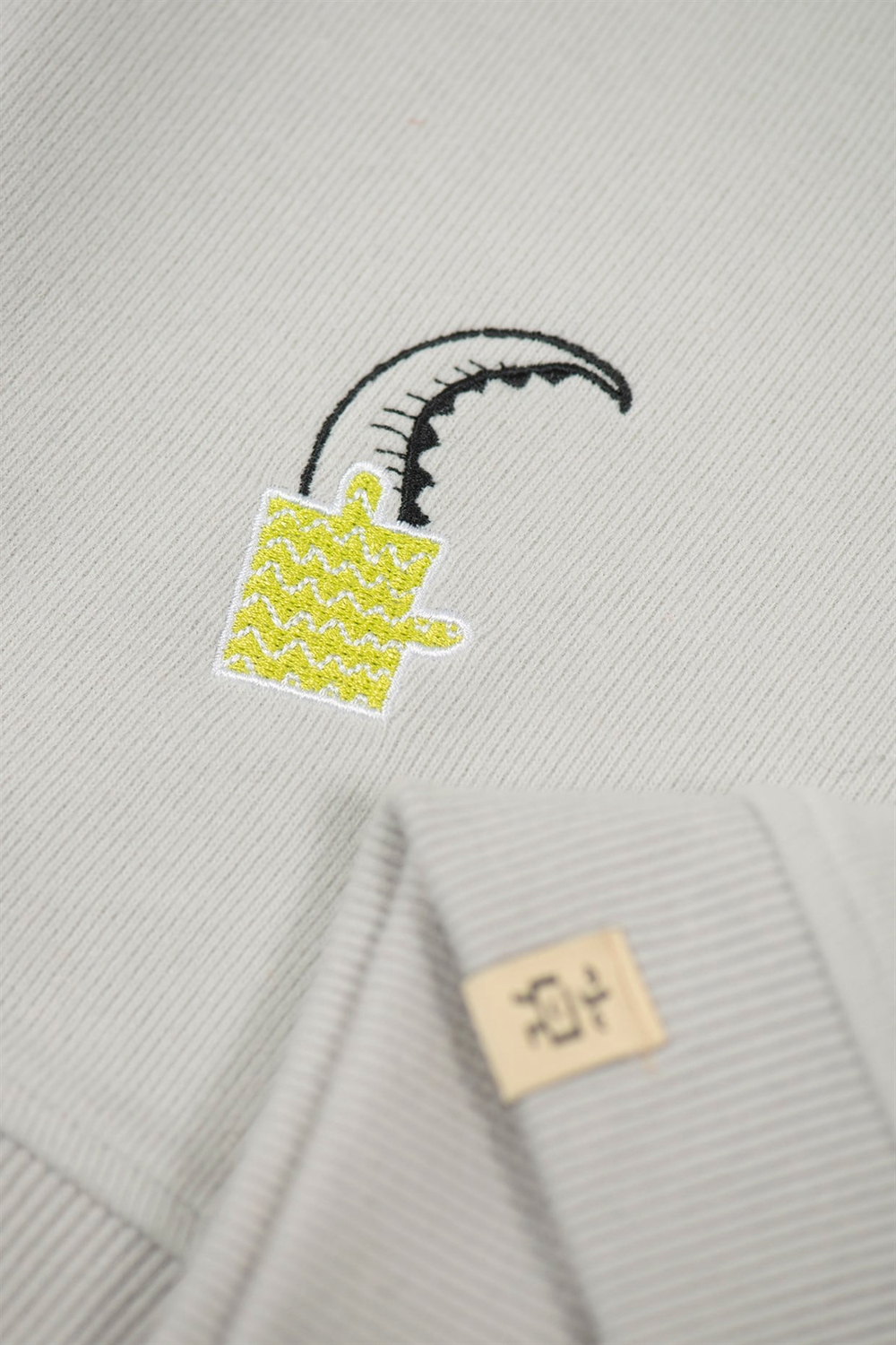 Beetle Beez - Catch The Puzzle Sweatshirt Light Grey