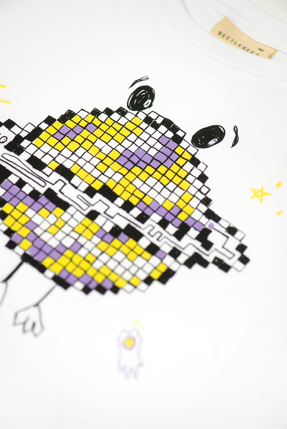 Beetle Beez - Dancing Planet White T-shırt