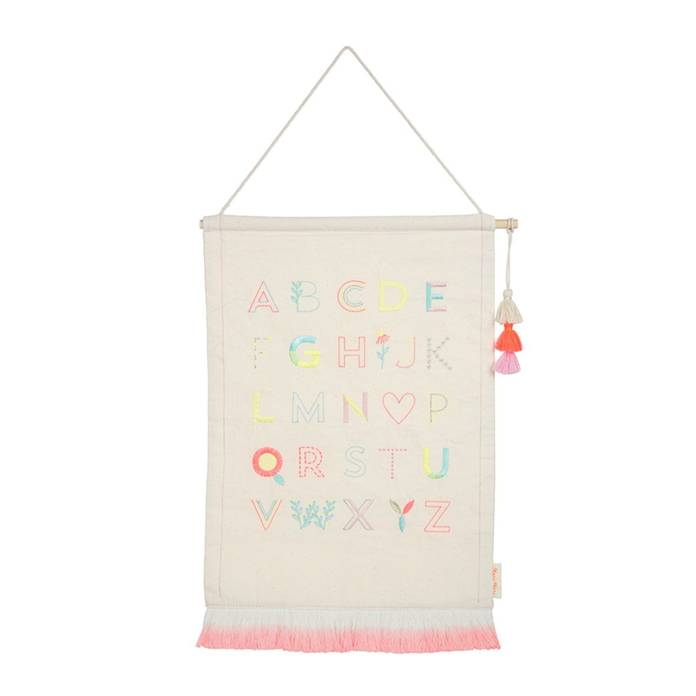 Girls Alfabe Duvar Süsü