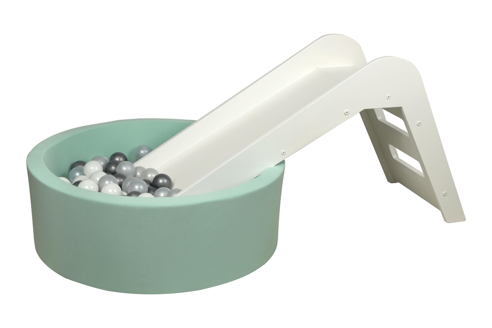 Larisa and Pumpkin Kaydırak