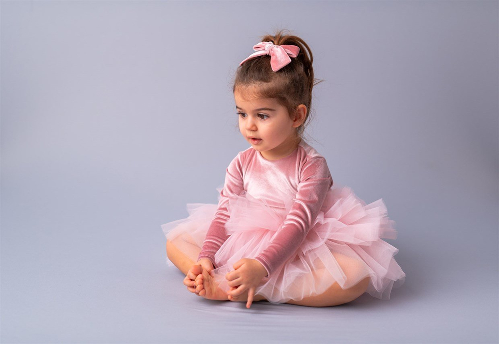 MINI CELEBRITIES - PINK VELVET