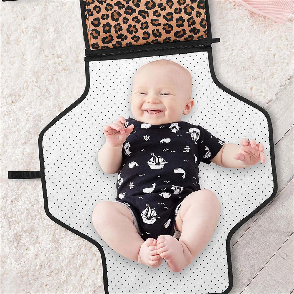 Skip Hop Pronto Alt Açma Çantası Leopar