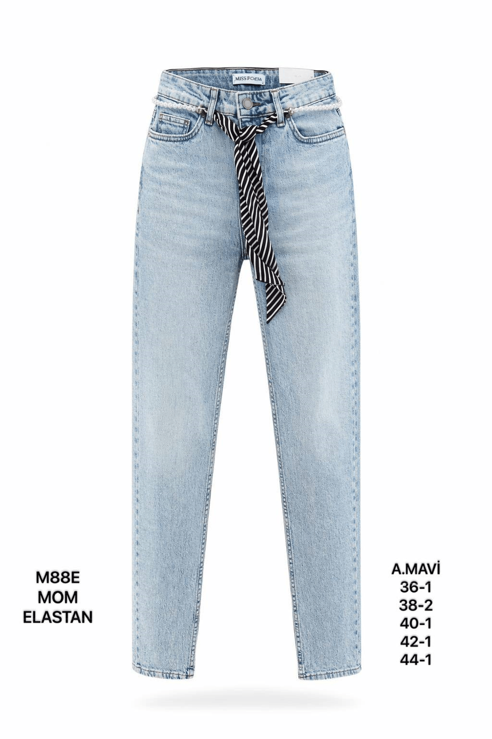 Kadın Açık Mavi Kemer Detaylı Yüksek Bel Mom Fit Jean Pantolon-26Y01M88E-4
