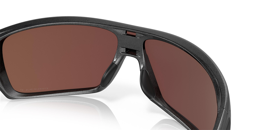 OAKLEY 9307 930709 32 ERKEK Güneş gözlükleri