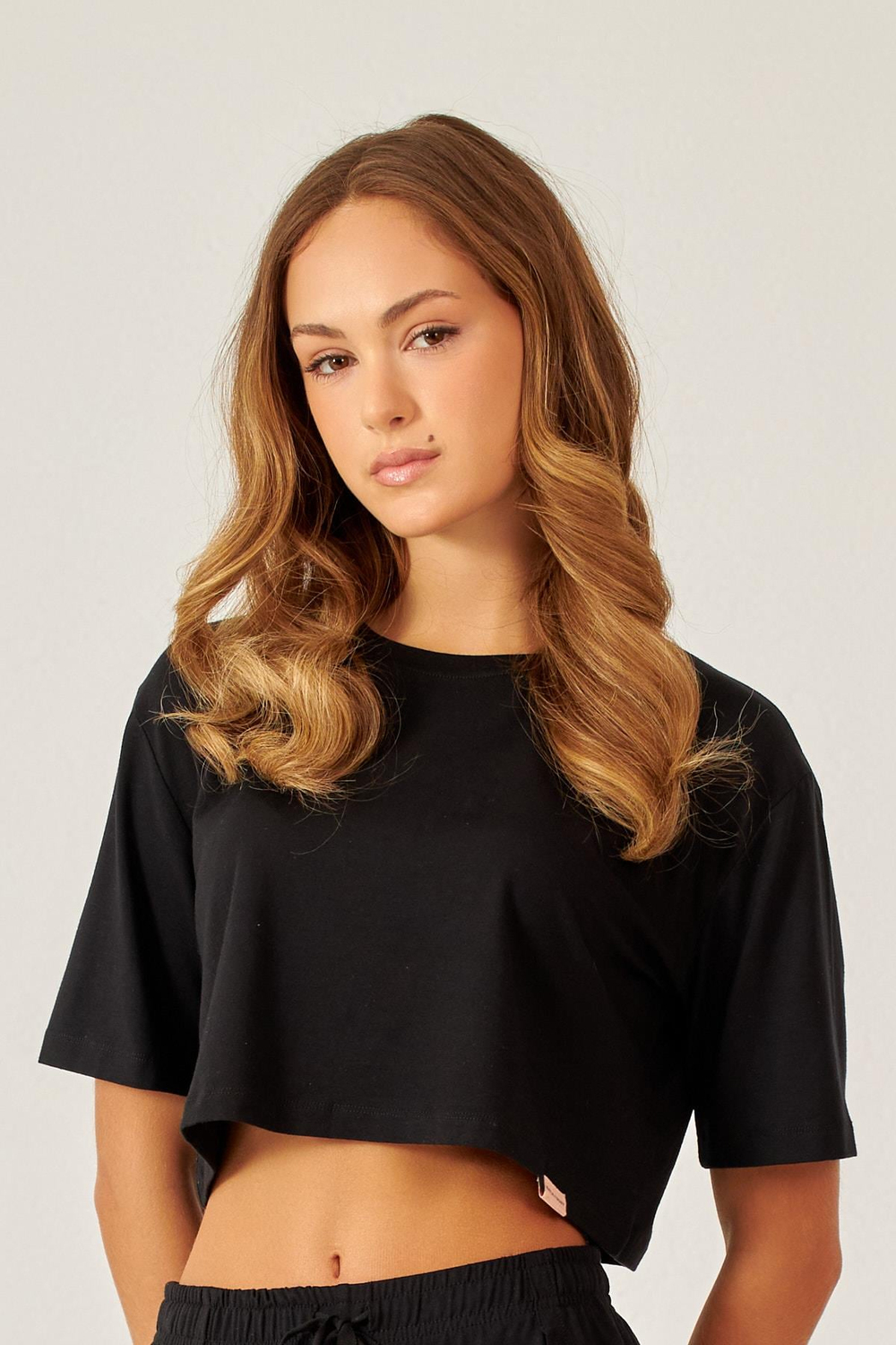 Kadın Siyah Renkli Luxury Crop Tshirt