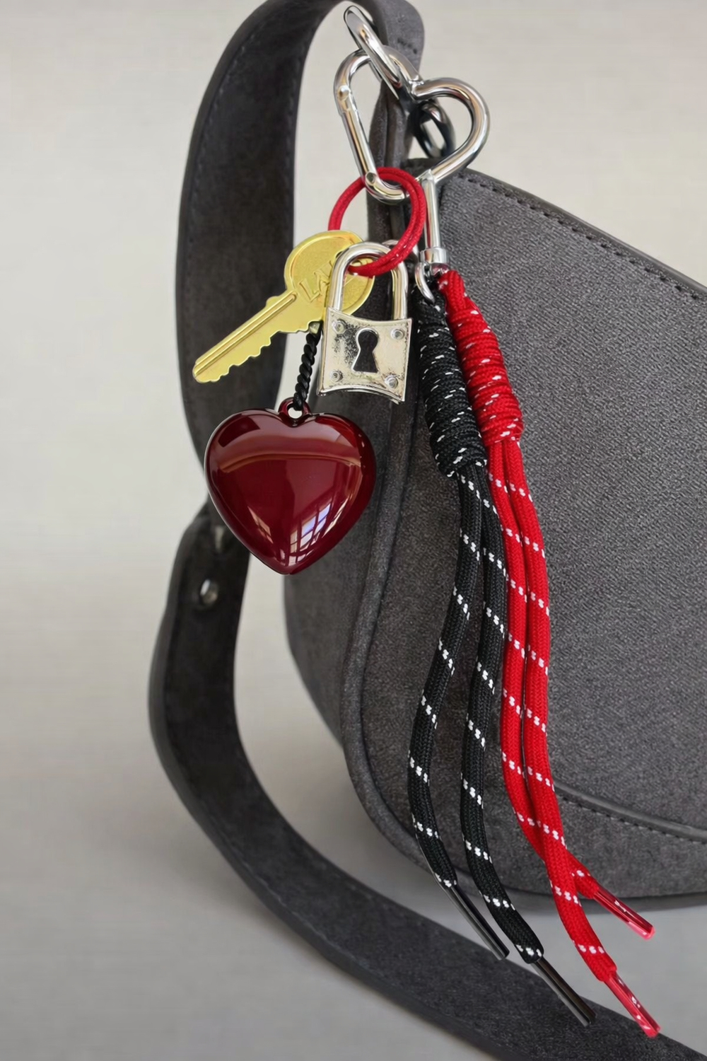 Kırmızı Kalp Charm Anahtarlık