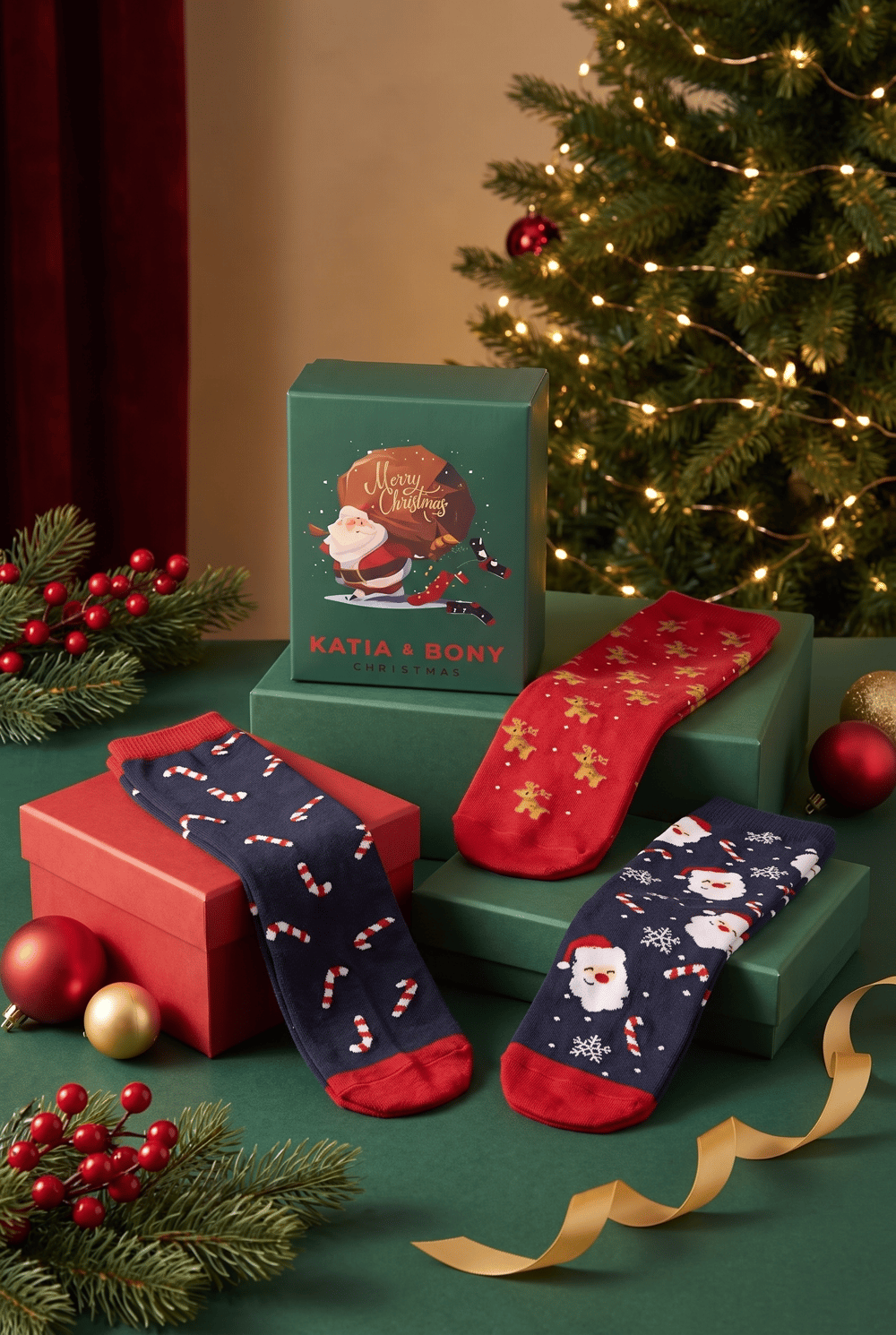 Childrens 3-Piece New Years Boxed Socket Socks