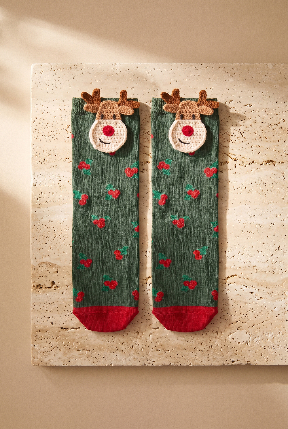 Childrens Deer Patterned Boxed New Year Socks Green